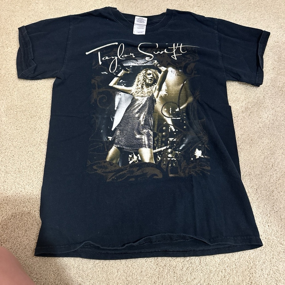 2009 taylor swift official fearless tour tshirt